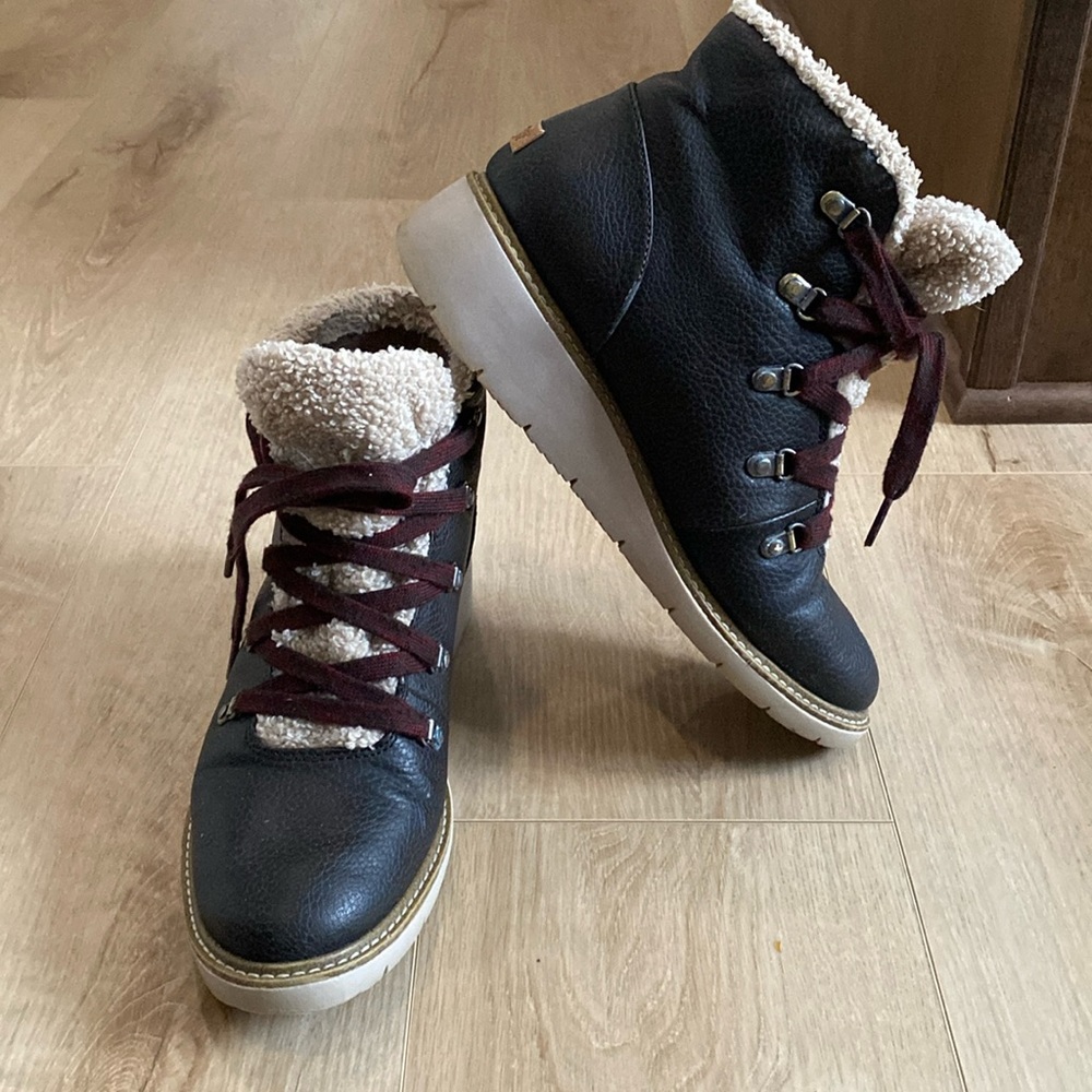 Dr scholls boots size 8